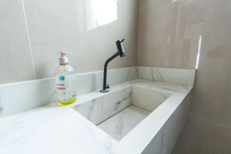 Casa à venda com 148m², 3 quartos e 2 vagasBanheiro Social