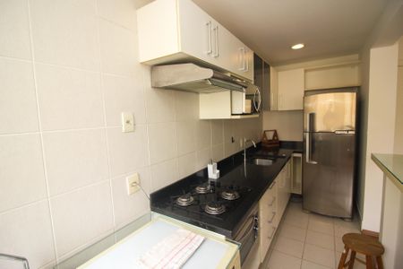 Apartamento à venda com 67m², 2 quartos e 1 vagaCozinha e Área de Serviço
