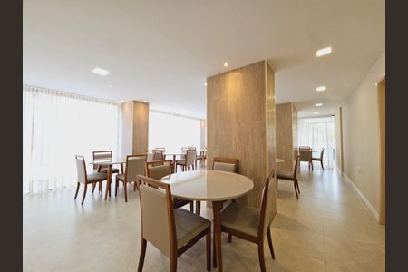 Apartamento para alugar com 78m², 2 quartos e 1 vagaÁrea comum - Salão de Festas