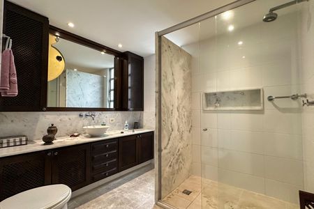 Apartamento para alugar com 237m², 3 quartos e sem vagaBanheiro Social