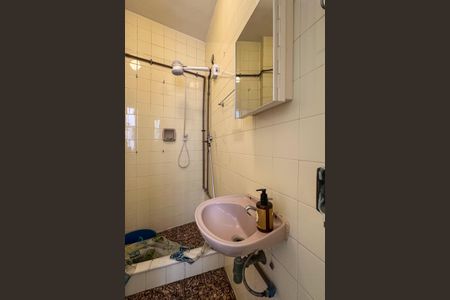 Apartamento para alugar com 237m², 3 quartos e sem vagaBanheiro de serviço