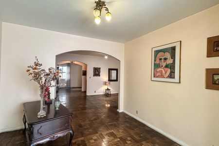 Apartamento para alugar com 237m², 3 quartos e sem vagaSala