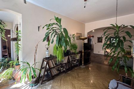 Apartamento para alugar com 237m², 3 quartos e sem vagaSala