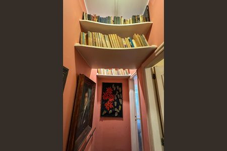 Apartamento para alugar com 237m², 3 quartos e sem vagaCorredor