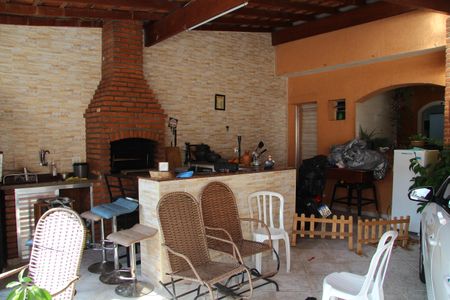 Casa à venda com 250m², 3 quartos e 6 vagasChurrasqueira