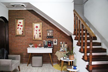 Casa à venda com 250m², 3 quartos e 6 vagasSala