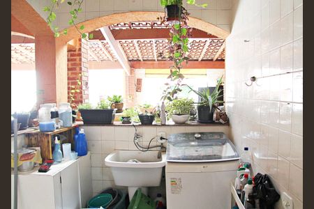 Casa à venda com 250m², 3 quartos e 6 vagasÁrea de Serviço