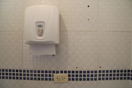 Casa à venda com 250m², 3 quartos e 6 vagasBanheiro social 2