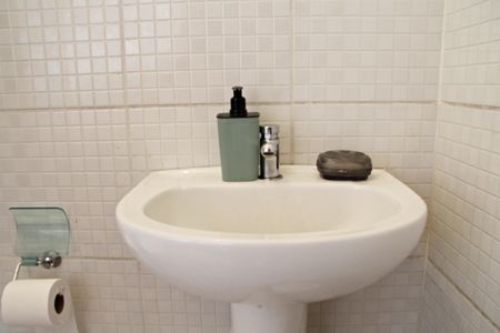 Casa à venda com 250m², 3 quartos e 6 vagasBanheiro social 2