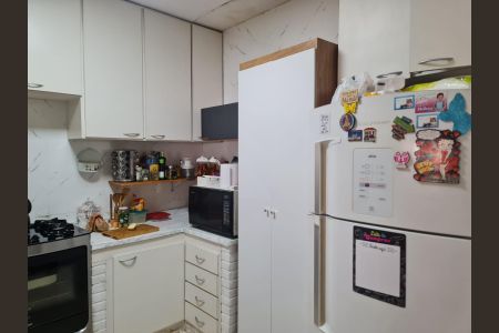 Casa à venda com 250m², 3 quartos e 6 vagas Casa à venda com 250m², 3 quartos e 6 vagasCozinha