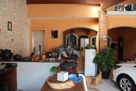 Casa à venda com 250m², 3 quartos e 6 vagasChurrasqueira