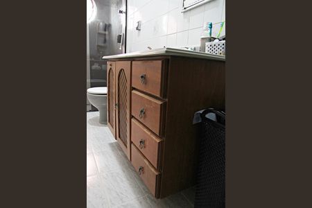 Casa à venda com 250m², 3 quartos e 6 vagasBanheiro Social