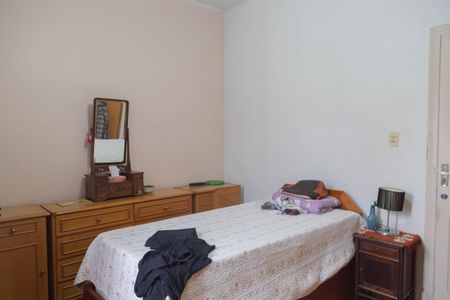 Casa à venda com 500m², 5 quartos e 5 vagas Casa à venda com 500m², 5 quartos e 5 vagasQuarto 3