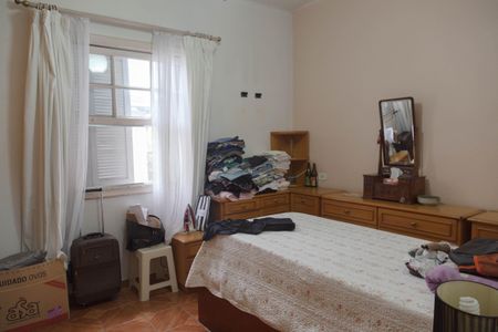 Casa à venda com 500m², 5 quartos e 5 vagas Casa à venda com 500m², 5 quartos e 5 vagasQuarto 3