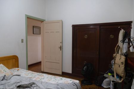 Casa à venda com 500m², 5 quartos e 5 vagas Casa à venda com 500m², 5 quartos e 5 vagasQuarto 1