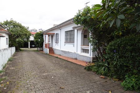 Casa à venda com 500m², 5 quartos e 5 vagas Casa à venda com 500m², 5 quartos e 5 vagasÁrea comum
