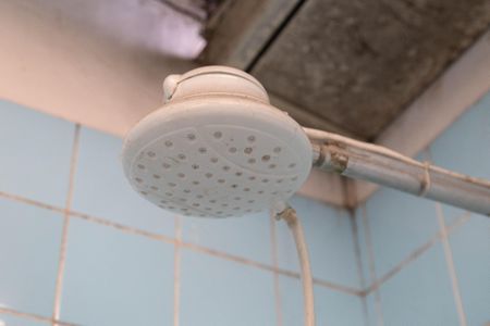 Casa à venda com 500m², 5 quartos e 5 vagas Casa à venda com 500m², 5 quartos e 5 vagasBanheiro de Serviço