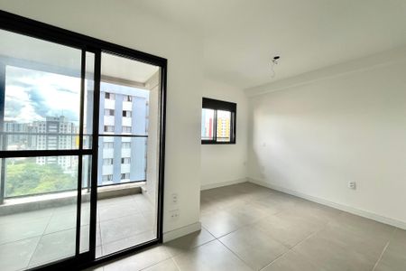 Studio à venda com 28m², 1 quarto e sem vaga Studio à venda com 28m², 1 quarto e sem vagaSala/Quarto