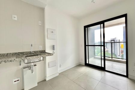 Studio à venda com 28m², 1 quarto e sem vaga Studio à venda com 28m², 1 quarto e sem vagaCozinha