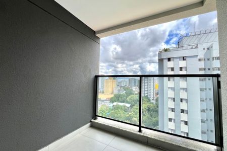 Studio à venda com 28m², 1 quarto e sem vaga Studio à venda com 28m², 1 quarto e sem vagaVaranda