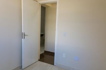 Casa de condomínio à venda com 54m², 2 quartos e 1 vagaQuarto 2