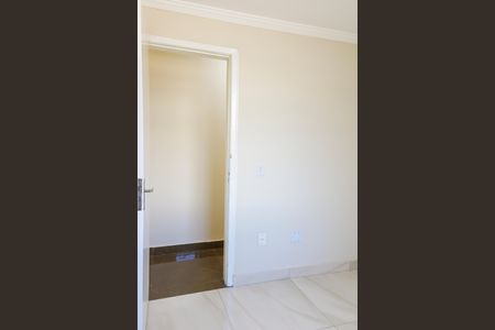 Casa de condomínio à venda com 54m², 2 quartos e 1 vagaQuarto 2