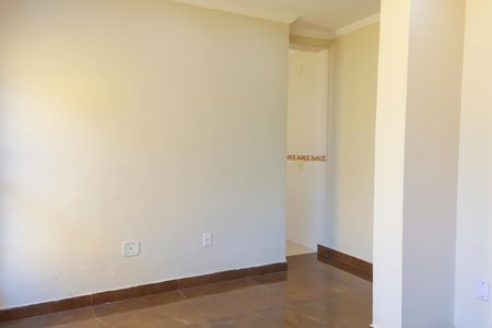 Casa de condomínio à venda com 54m², 2 quartos e 1 vagaSala