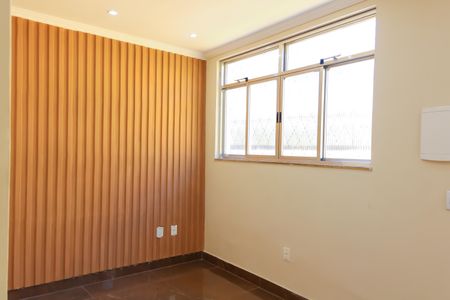 Casa de condomínio à venda com 54m², 2 quartos e 1 vagaSala