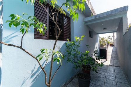 Casa à venda com 300m², 3 quartos e 3 vagasCorredor externo