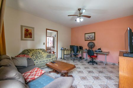 Casa à venda com 300m², 3 quartos e 3 vagasSala