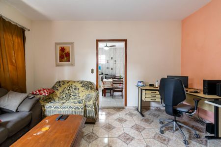 Casa à venda com 300m², 3 quartos e 3 vagasSala