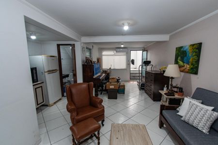Casa à venda com 250m², 3 quartos e 3 vagasÁrea comum - Salão