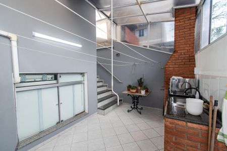 Casa à venda com 250m², 3 quartos e 3 vagasChurrasqueira