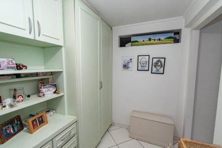 Casa à venda com 250m², 3 quartos e 3 vagasÁrea comum - Salão - Escritório 