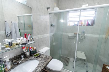 Casa à venda com 250m², 3 quartos e 3 vagasBanheiro da suíte 3