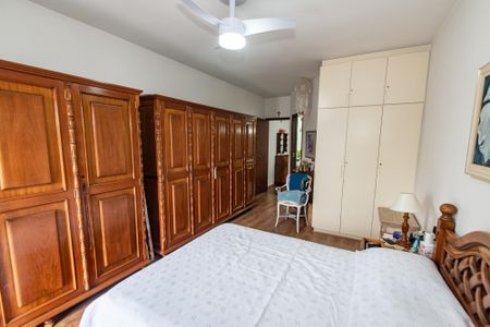 Casa à venda com 250m², 3 quartos e 3 vagasSuíte 3