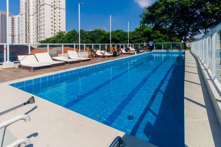 Apartamento à venda com 31m², 1 quarto e sem vagaÁrea comum - Piscina