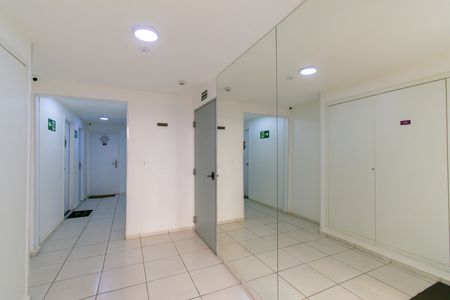 Apartamento para alugar com 37m², 1 quarto e sem vagaÁrea comum - Hall social
