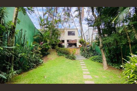 Casa à venda com 380m², 3 quartos e 4 vagas Casa à venda com 380m², 3 quartos e 4 vagasFoto 17