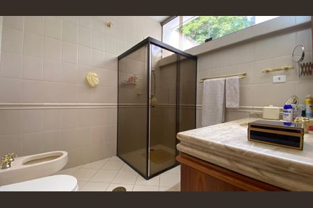 Casa à venda com 380m², 3 quartos e 4 vagas Casa à venda com 380m², 3 quartos e 4 vagasFoto 33