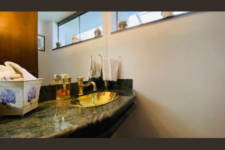 Casa à venda com 380m², 3 quartos e 4 vagas Casa à venda com 380m², 3 quartos e 4 vagasFoto 11