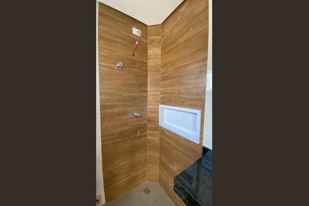 Apartamento à venda com 67m², 2 quartos e 1 vaga Apartamento à venda com 67m², 2 quartos e 1 vagaBanheiro da Suíte