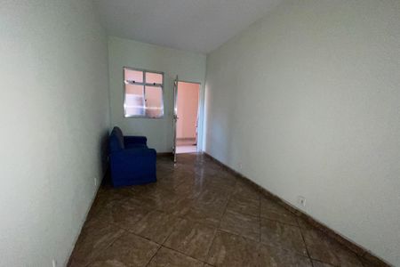 Sala de casa para alugar com 1 quarto, 30m² em Jardim Olavo Bilac, Duque de Caxias