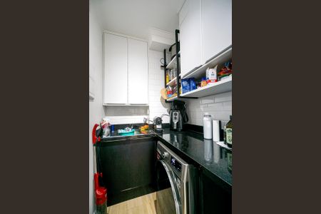 Apartamento à venda com 33m², 2 quartos e sem vaga Apartamento à venda com 33m², 2 quartos e sem vagaÁrea de serviço