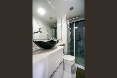 Apartamento à venda com 33m², 2 quartos e sem vaga Apartamento à venda com 33m², 2 quartos e sem vagaBanheiro