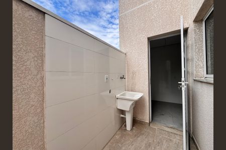 Apartamento à venda com 63m², 2 quartos e 1 vaga Apartamento à venda com 63m², 2 quartos e 1 vagaÁrea de Serviço