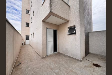 Apartamento à venda com 63m², 2 quartos e 1 vaga Apartamento à venda com 63m², 2 quartos e 1 vagaVaranda da Suíte