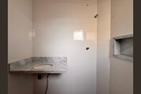 Apartamento à venda com 63m², 2 quartos e 1 vaga Apartamento à venda com 63m², 2 quartos e 1 vagaBanheiro da Suíte