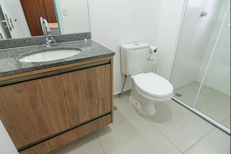 Apartamento para alugar com 33m², 1 quarto e sem vaga Apartamento para alugar com 33m², 1 quarto e sem vagaBanheiro da Suíte