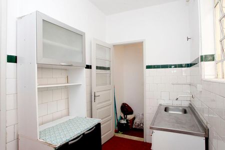 Apartamento à venda com 48m², 1 quarto e sem vagaCozinha + Área de Serviço